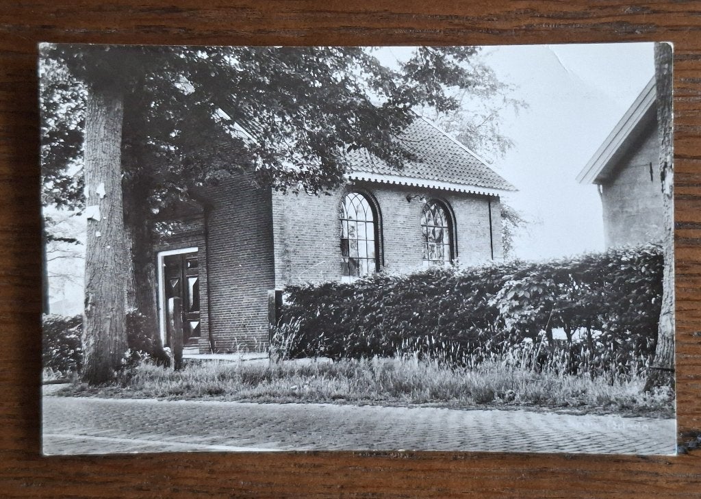 Aansichtkaart gebouw Driedorp waar kerk diensten zijn, Verzamelen, Ophalen of Verzenden, 1960 tot 1980, Ongelopen, Gelderland