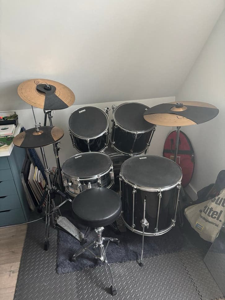 Mapex drumstel met dempers en kruk, Muziek en Instrumenten, Drumstellen en Slagwerk, Ophalen of Verzenden, Gebruikt, Overige merken