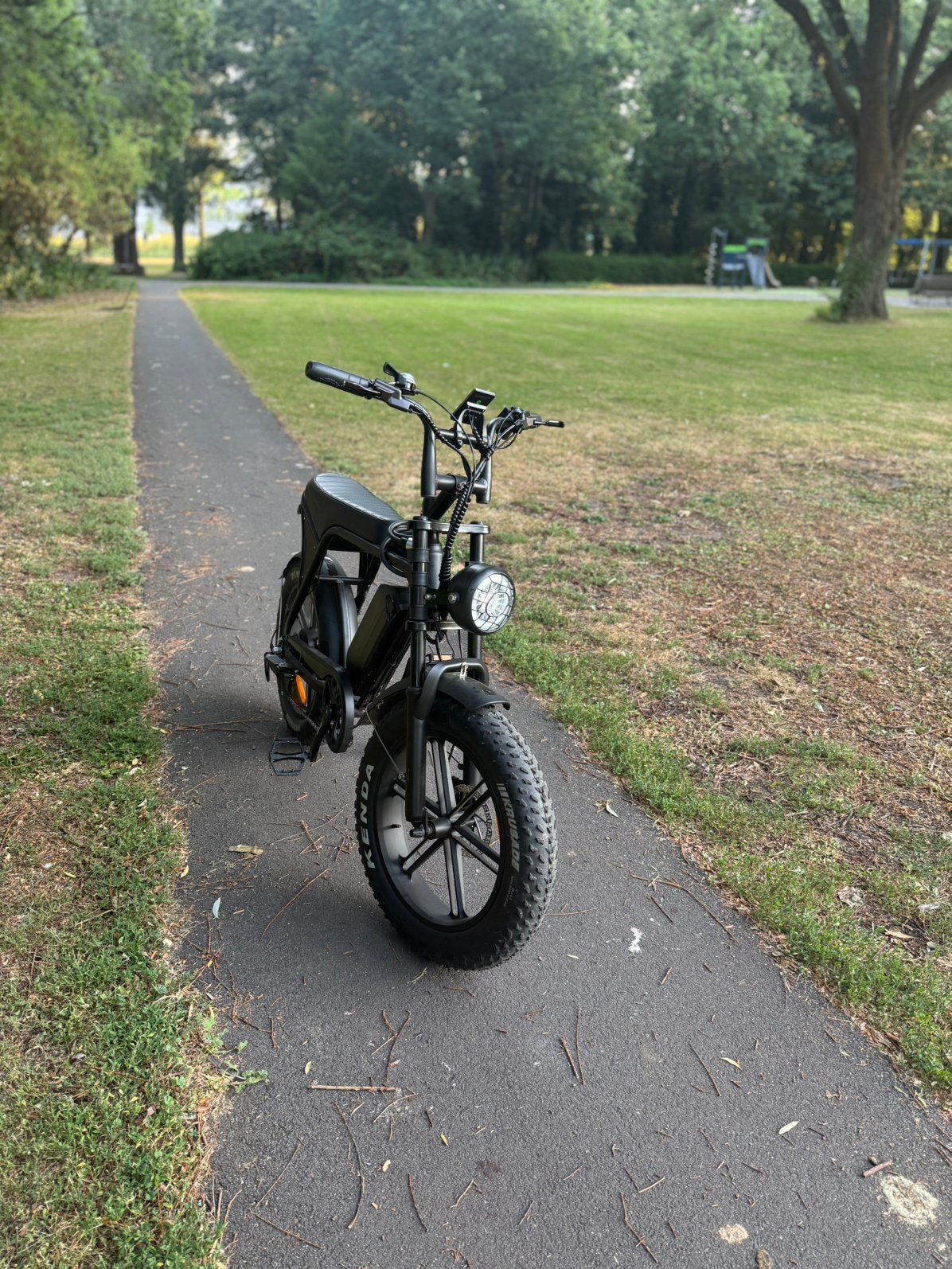 Gloednieuw Fatbike V8!, Fietsen en Brommers, Minibikes, Midibikes en Pitbikes, Ophalen of Verzenden, Zo goed als nieuw, Overige typen