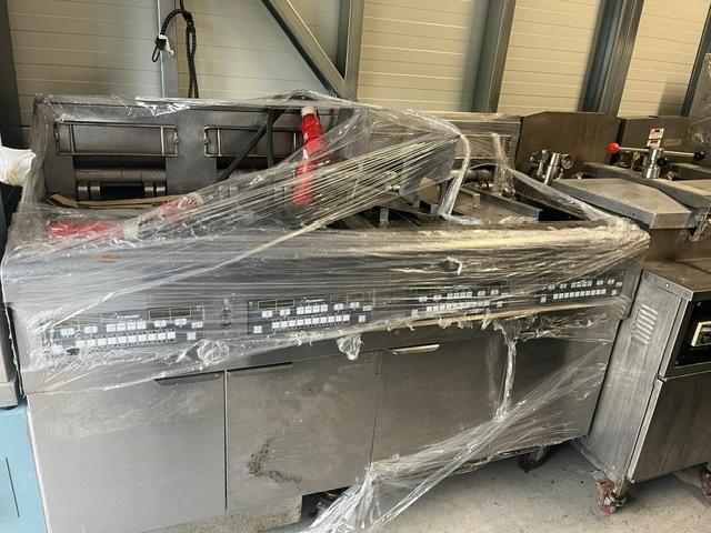 Frymaster Electrische bakwand te koop. Horeca Apparatuur, 4 liter of meer, Ophalen of Verzenden, Zo goed als nieuw, Duo-friteuse