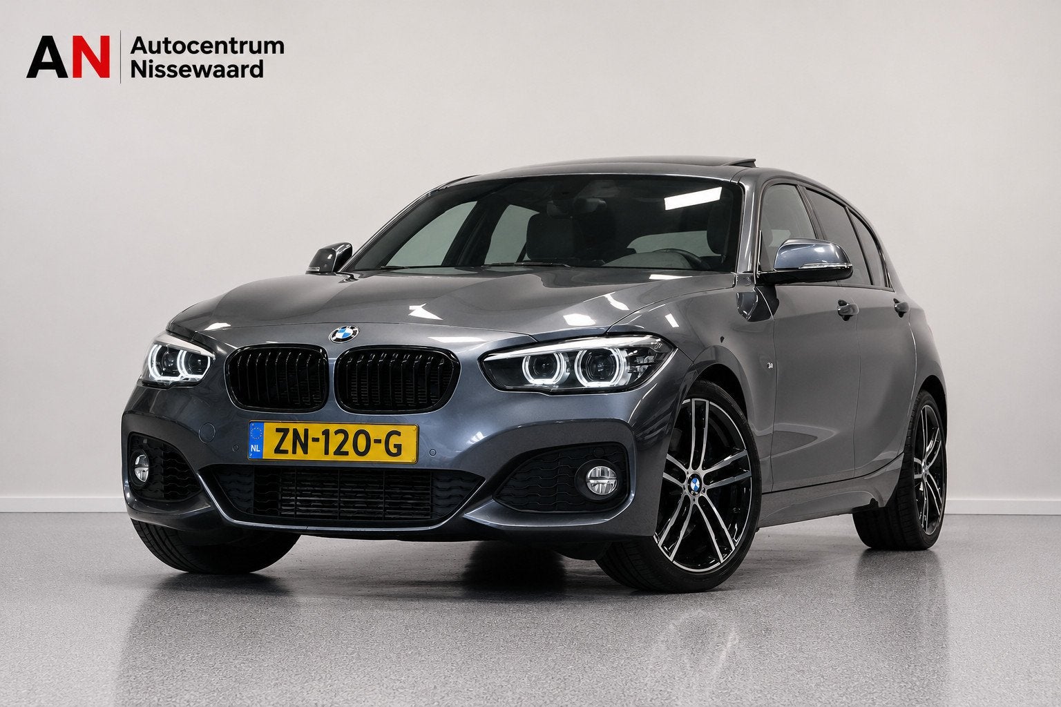 BMW 1-serie 118i Edition M Sport Shadow High Executive, Gebruikt, Bedrijf, 650 kg, 3 cilinders