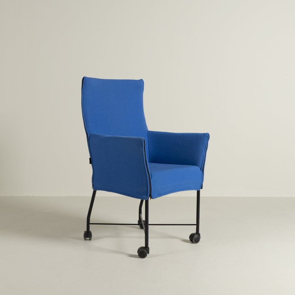Montis Chaplin Stoel Blauw Stof - Zwart (Op Wielen), Huis en Inrichting, Niet ingevuld, Zo goed als nieuw, Niet ingevuld, Niet ingevuld