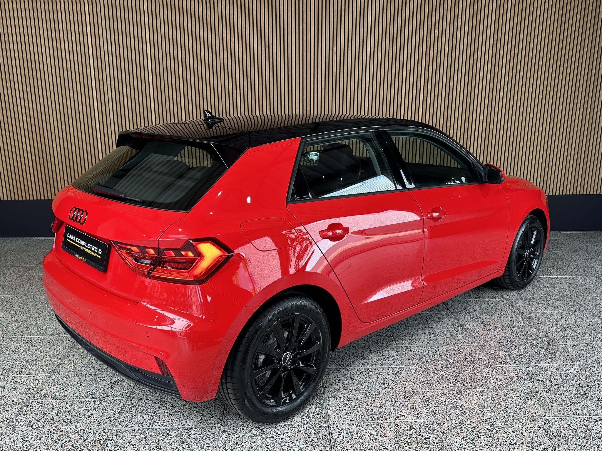 Audi A1 30 TFSI LED verlichting | Navi | Stoelverwarming, Stof, Euro 6, LED verlichting, 116 pk