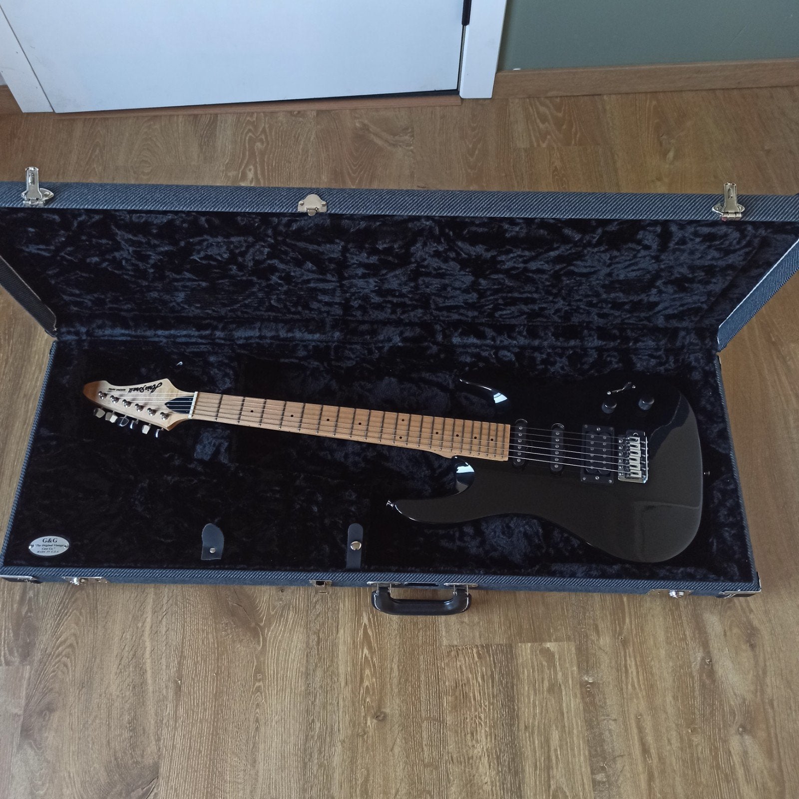 Aria Pro II MA09-B + Fender Hardcase, Ophalen of Verzenden, Gebruikt, Solid body, Fender