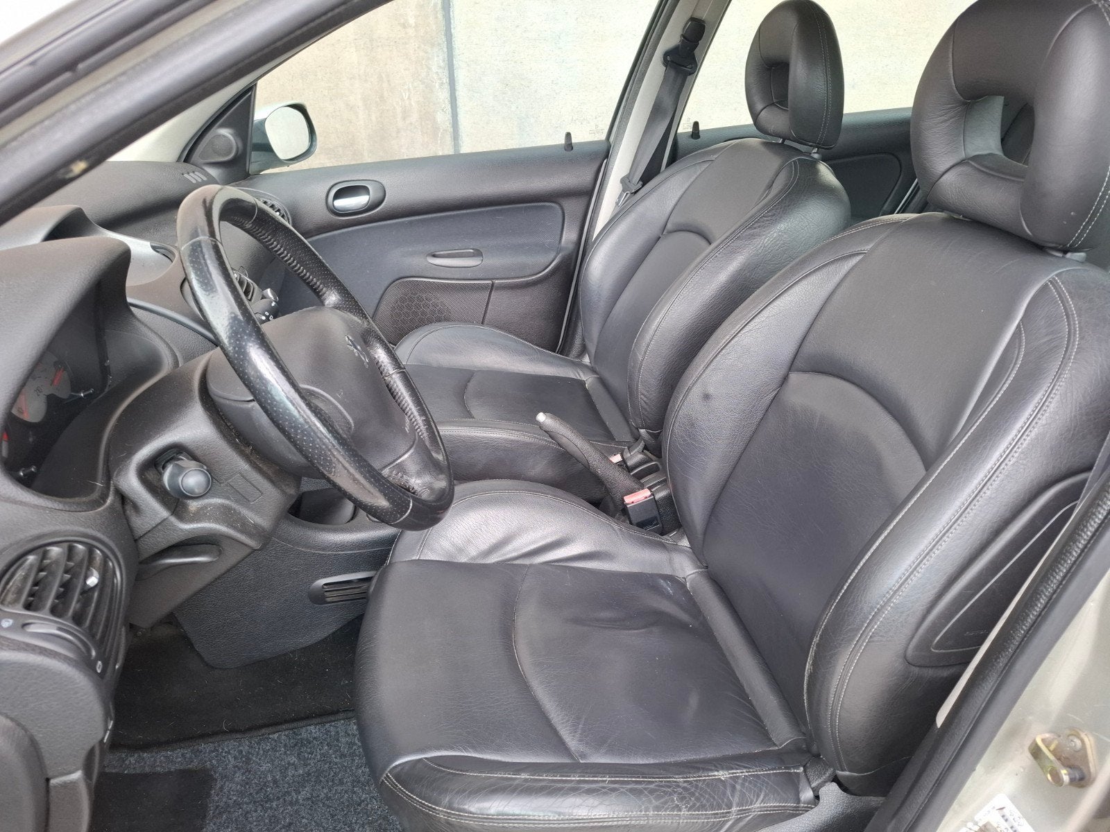 Foto 12 van Peugeot 206 1.4 16V | 240.093 KM | Leder | CarPlay | Airco