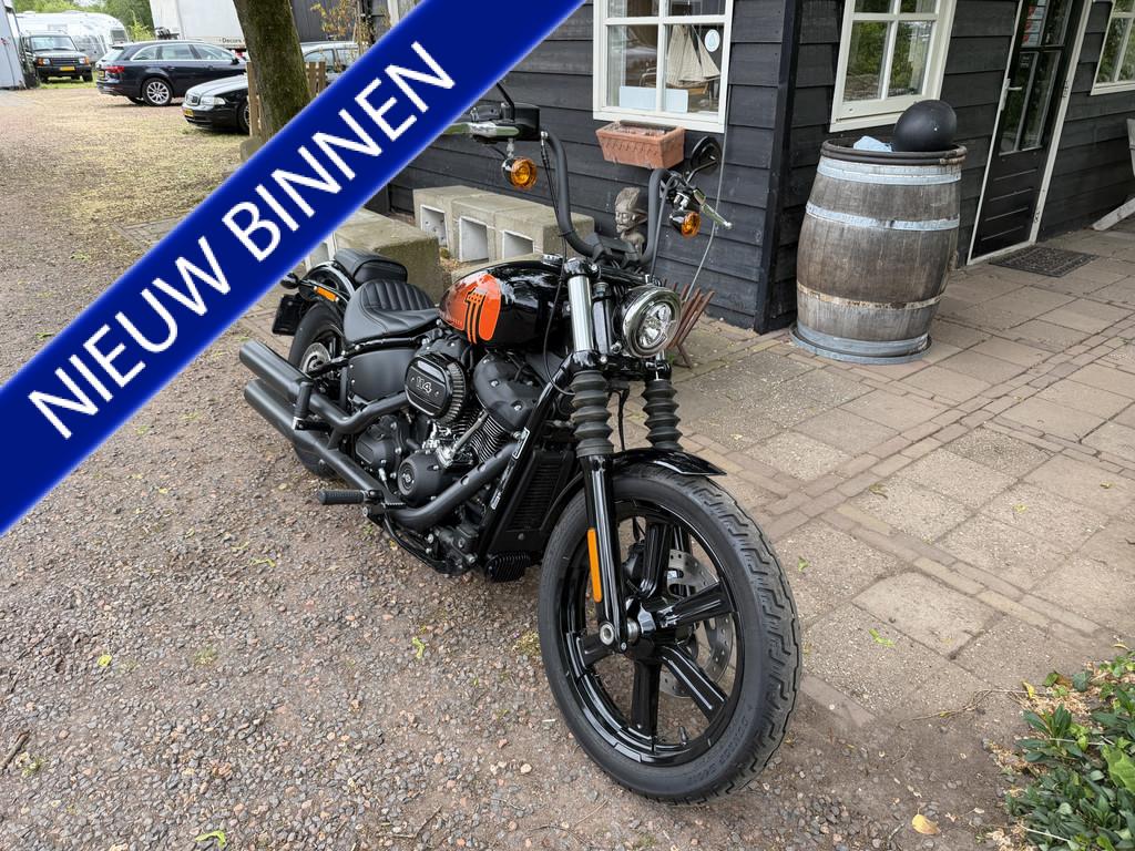 Harley-Davidson 114 FXBBS Softail Street Bob (bj 2023), Motoren, Motoren | Harley-Davidson, LED Verlichting, Bedrijf, Info@advandermeer.nl