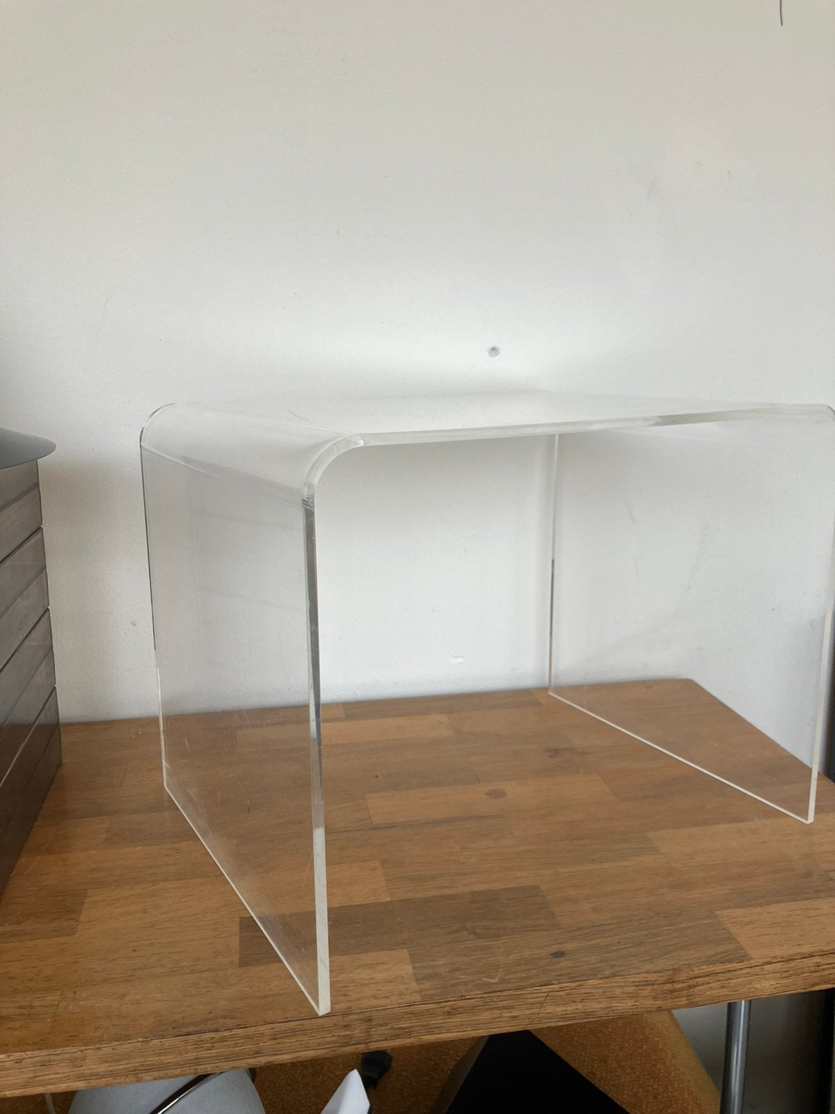 Vintage plexiglazen tafeltje., Ophalen of Verzenden, Huis en Inrichting
