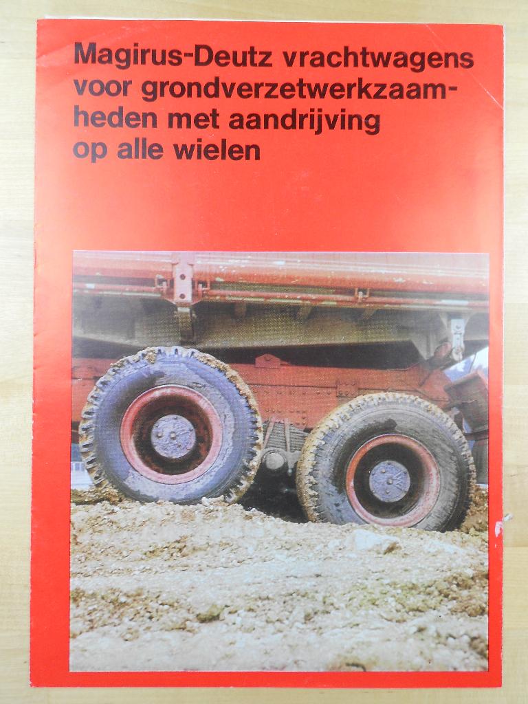 Magirus Deutz Torpedo Grondverzet Brochure 1974, Boeken, Auto's | Folders en Tijdschriften, Zo goed als nieuw, Overige merken