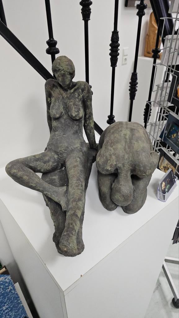 Keramische beeld zittende vrouw, Antiek en Kunst, Ophalen