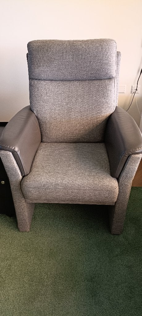 Fauteuil 1 grijs, Ophalen, Gebruikt, 75 tot 100 cm, 50 tot 75 cm