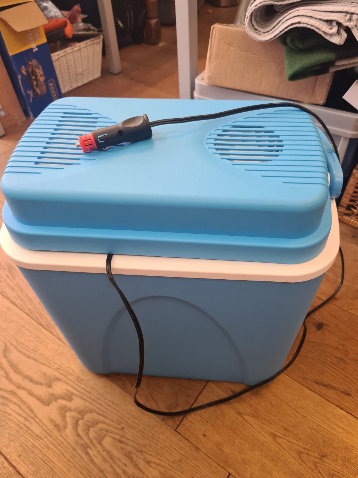 Koelbox 12V autostecker - Ideaal voor onderweg!, Info@connabride.com, Gebruikt, Koelbox, Elektrisch