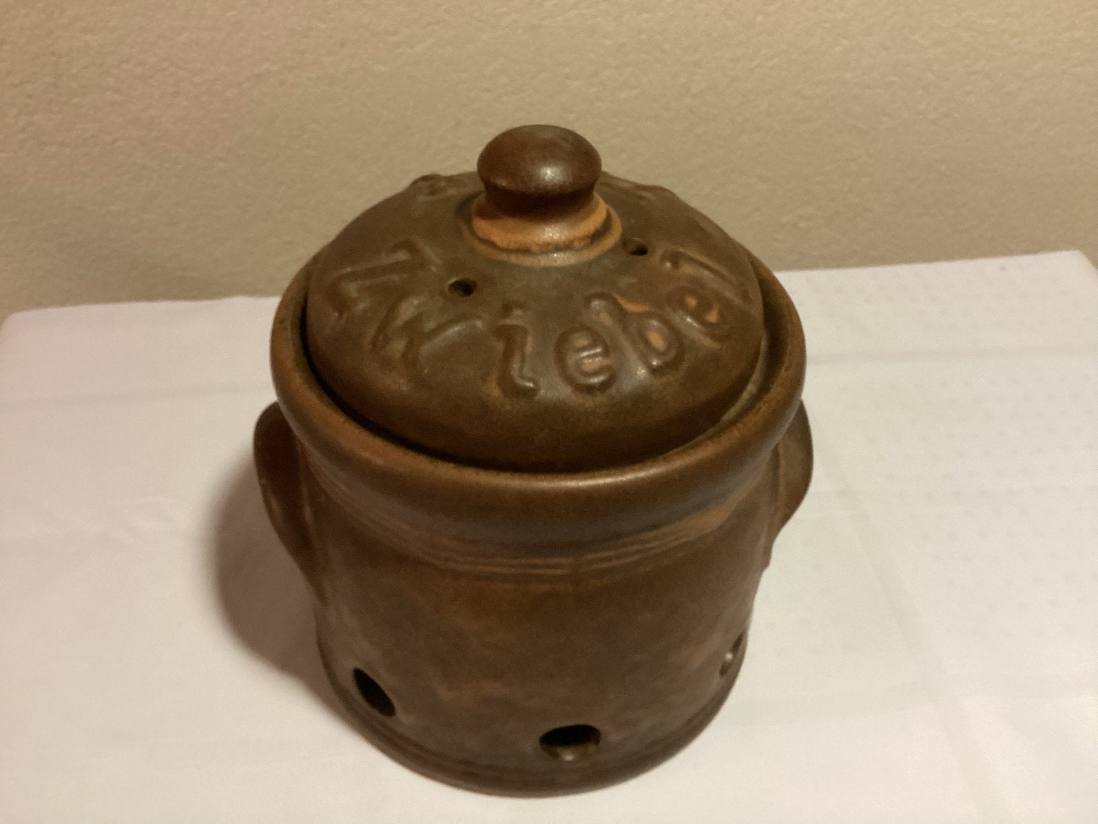 Uien/Knoflook Pot. Retro. Gres/Steengoed. Germany., Ophalen of Verzenden