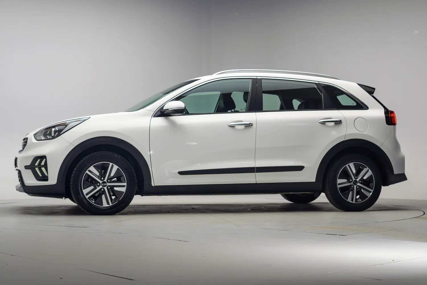 Kia Niro 1.6 GDi Hybrid DynamicLine [ Navi Camera Apple/Andr, Auto's, Automaat, Gebruikt, Wit, Hybride Elektrisch/Benzine
