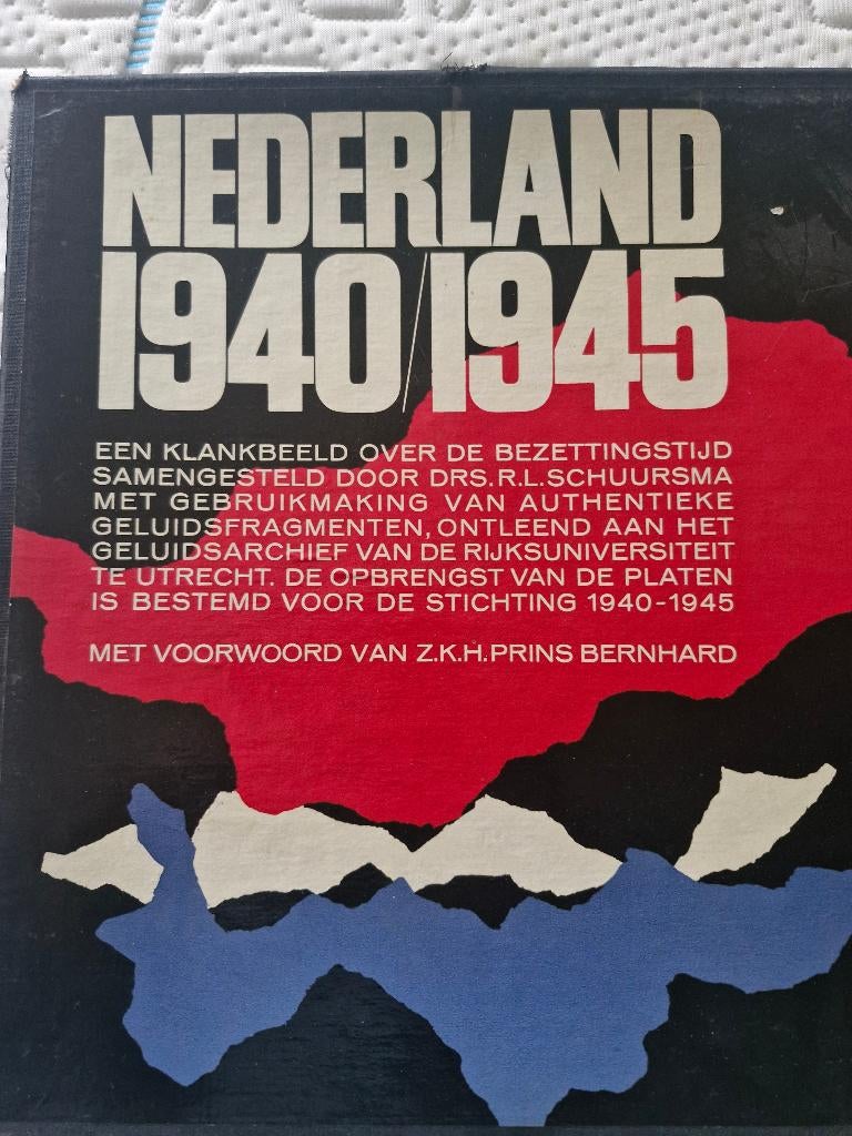 lp's Nederland 1940-45 klankbeeld over de bezetting, Cd's en Dvd's, Ophalen of Verzenden, Zo goed als nieuw, Voor 1960, Overige genres