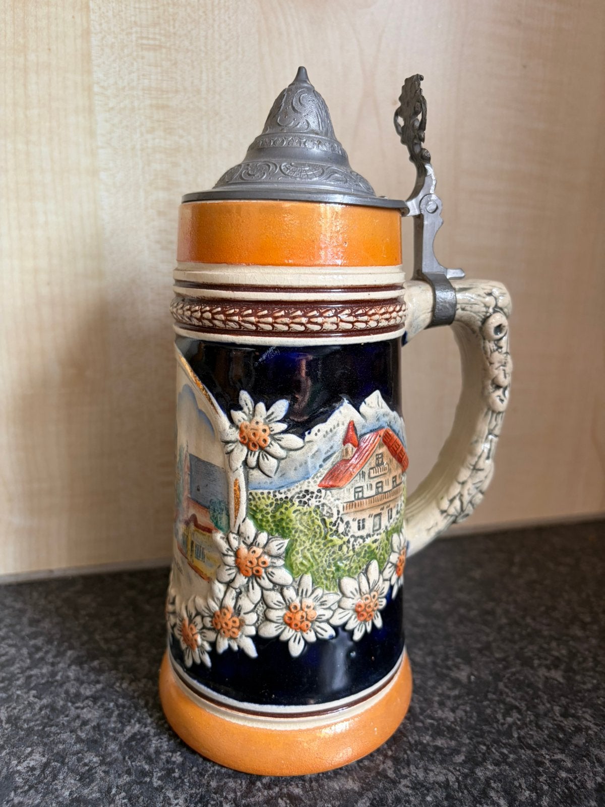 Traditionele Duitse Biermok Keramiek (0,5 Liter) - Erding, Antiek en Kunst, Ophalen of Verzenden