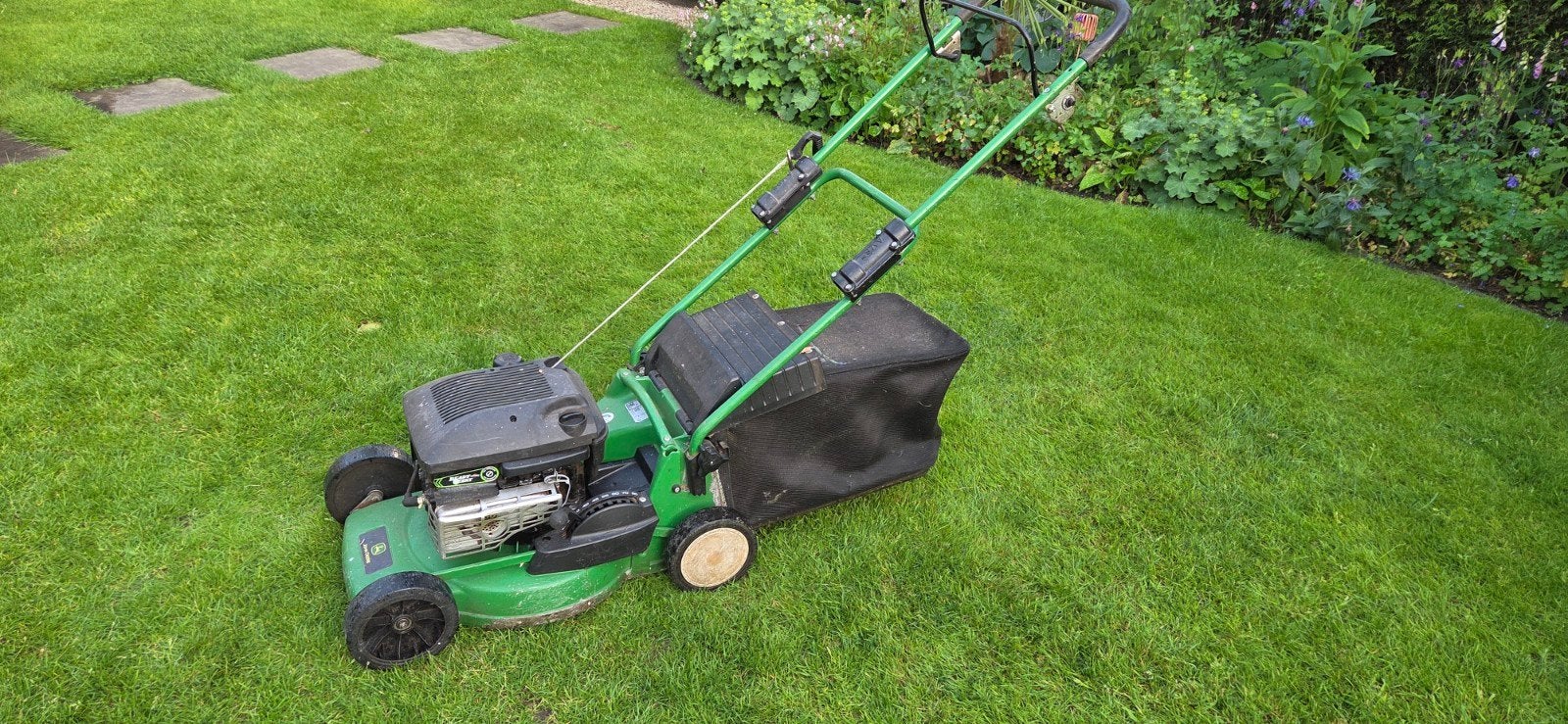 John Deere C43 Benzine Grasmaaier - Model 2010, Ophalen, Gebruikt