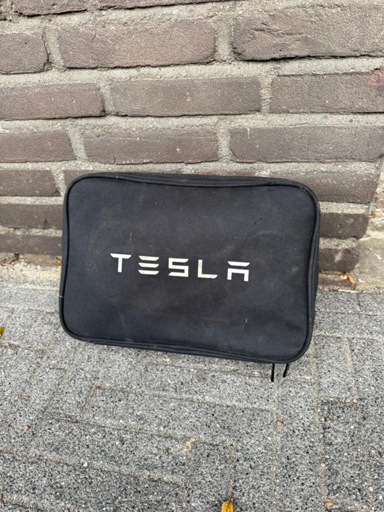 Tesla X trekhaak, Ophalen of Verzenden