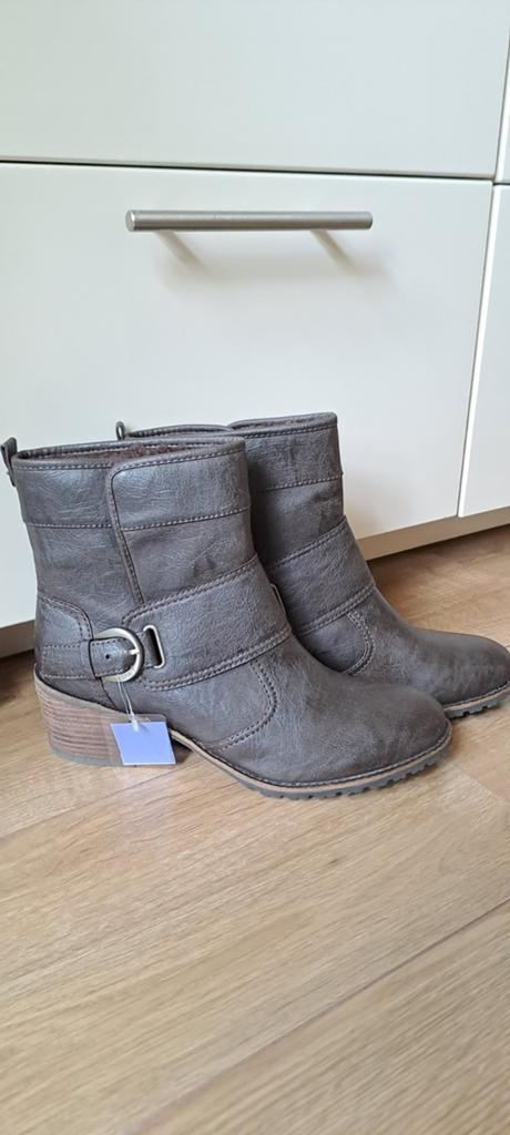 Nieuwe dames enkellaarsjes Esprit maat 41, Kleding | Dames, Zwart, Lage of Enkellaarzen, Nieuw, Ophalen of Verzenden