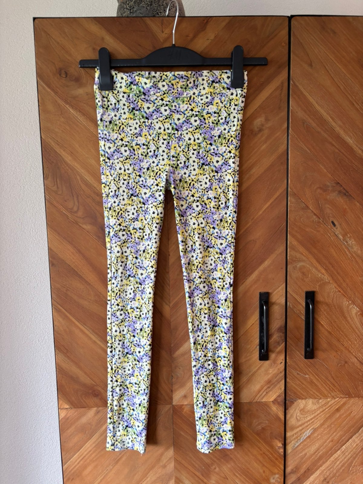 Mooie Gebloemde Legging van JM. Maat 146/152, Broek, Meisje, Ophalen of Verzenden, Zo goed als nieuw