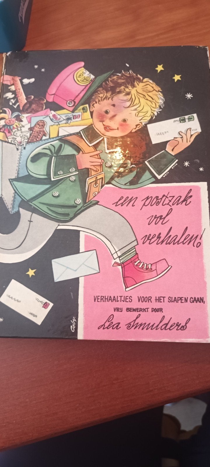 Een Postzak Vol Verhalen - Lea Smulders, Ophalen of Verzenden, Gelezen, Lea Smulders, 3 tot 4 jaar