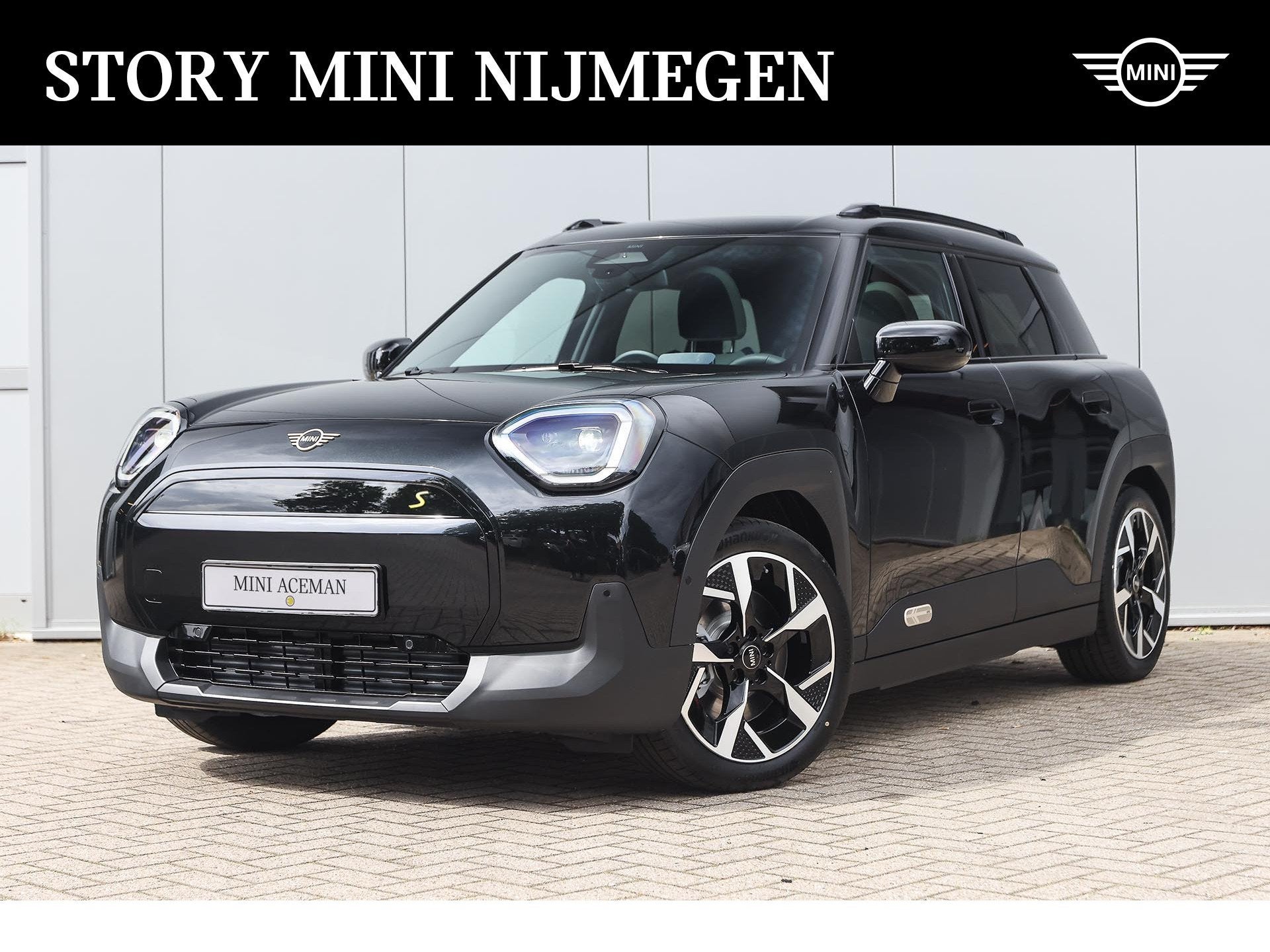MINI Aceman SE / Classic / Pakket M / 18" Slide Spoke 2-tone, Auto's, Mini, Stof, Zwart, Aceman, SUV of Terreinwagen