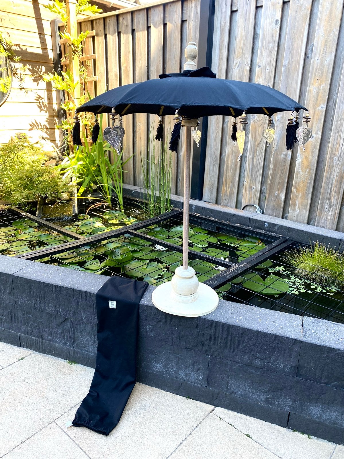 Riviera maison Decoratieve Balinese Parasol - Zwart, Tuin en Terras, Parasols, Ophalen of Verzenden, Nieuw, Minder dan 1 meter