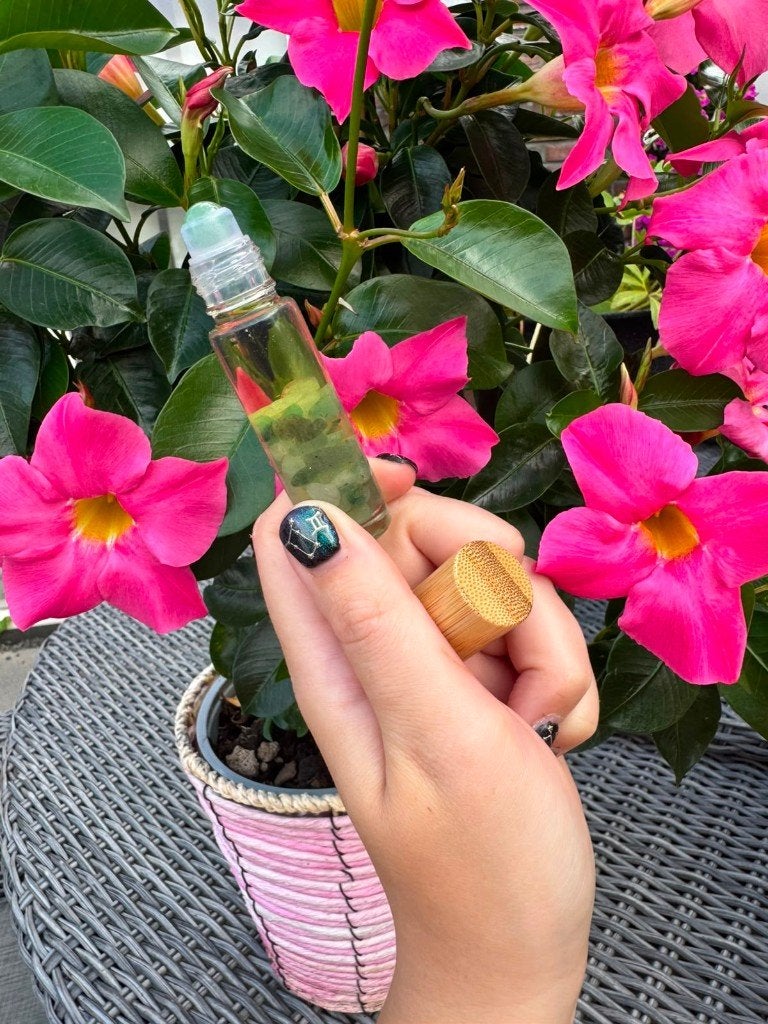 Green Aventurine Body Oil • Crystal Roller • Jojoba & Argan, Ophalen of Verzenden, Mineraal