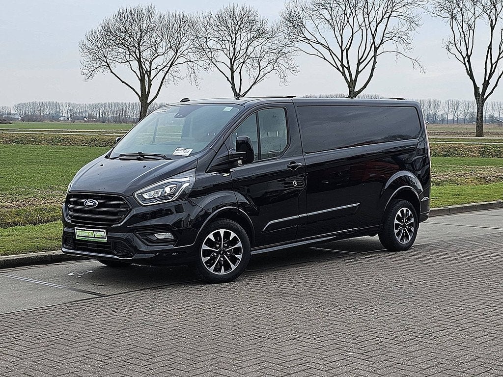 FORD TRANSIT CUSTOM 2.0 l2h1 sport navi, Euro 6, 4 cilinders, Zwart, Bedrijf