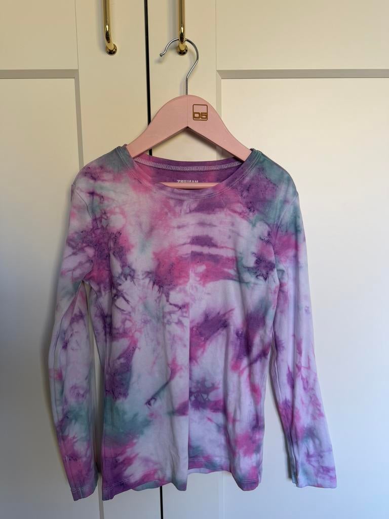Unieke tie dye longsleeve roze blauw - maat 134/140, Ophalen of Verzenden, Zo goed als nieuw, Meisje, Shirt of Longsleeve