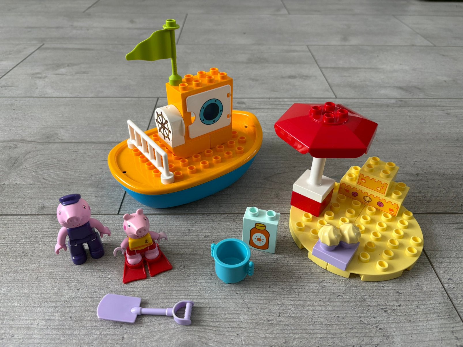 Duplo Peppa Big Bootreis., Kinderen en Baby's, Speelgoed | Duplo en Lego, Ophalen of Verzenden, Zo goed als nieuw, Duplo