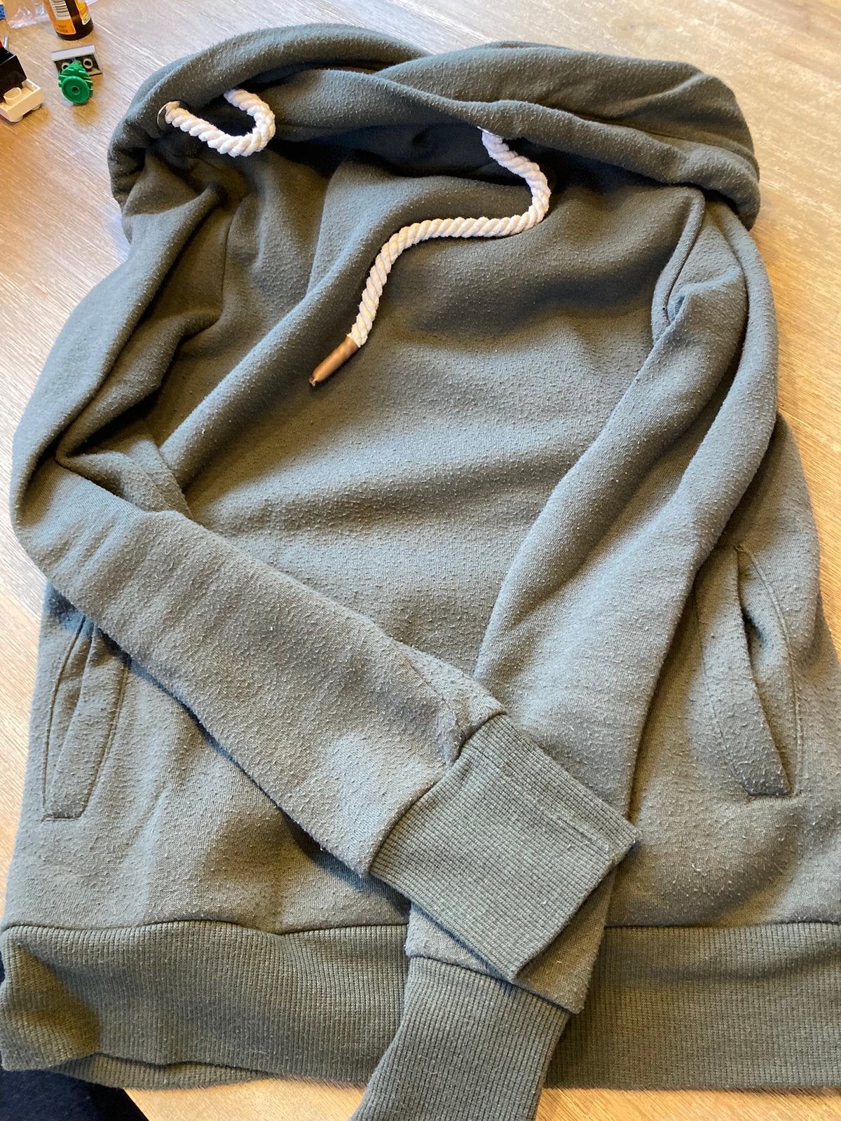Groene trui met capuchon maat XS, Ophalen of Verzenden, Gedragen, Maat 34 (XS) of kleiner, Groen