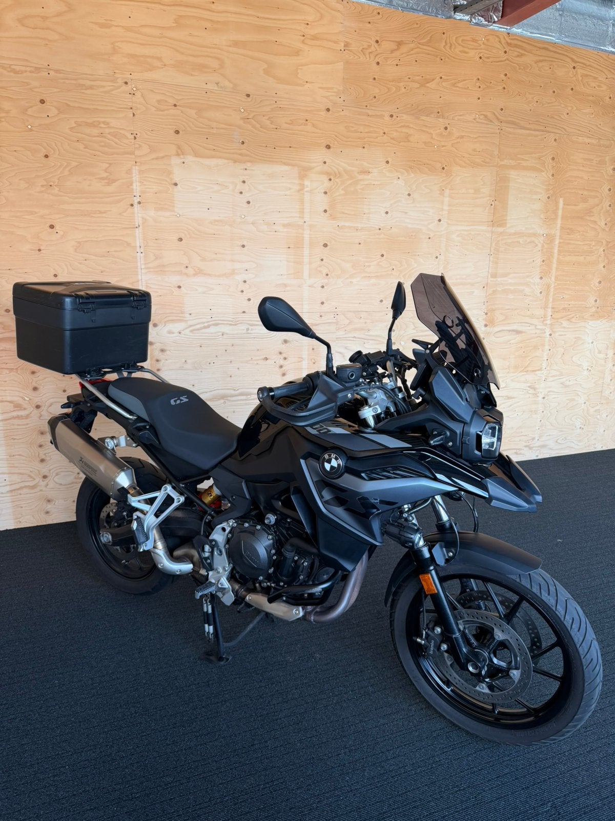 BMW F 800 GS Triple Black | 2024 | Bomvol | Akrapovič, Gebruikt, Particulier, Meer dan 35 kW, Toermotor