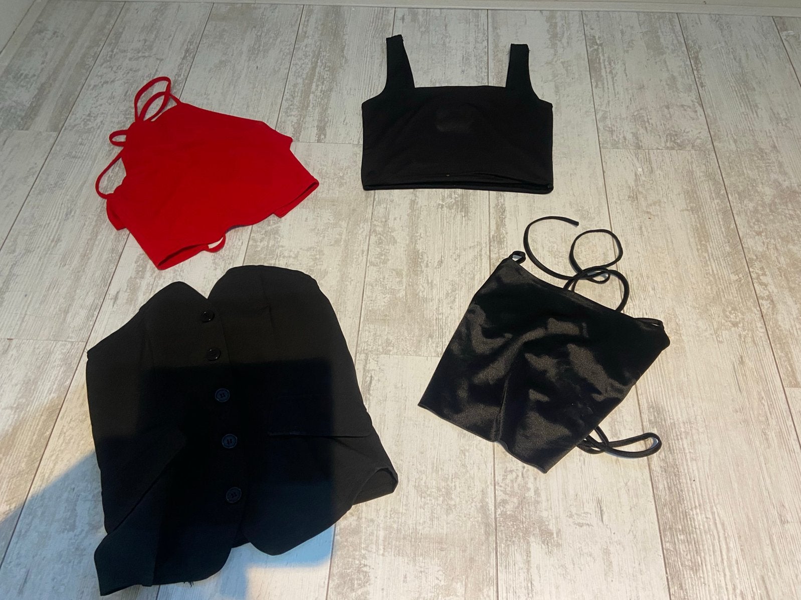 Pakket met tops maat S, Ophalen of Verzenden, Zo goed als nieuw, Rood, Zonder mouw