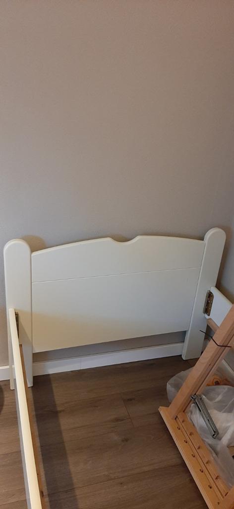 EENPERSOONS WIT BED, Kinderen en Baby's, Ophalen, 85 tot 100 cm, Gebruikt, Lattenbodem