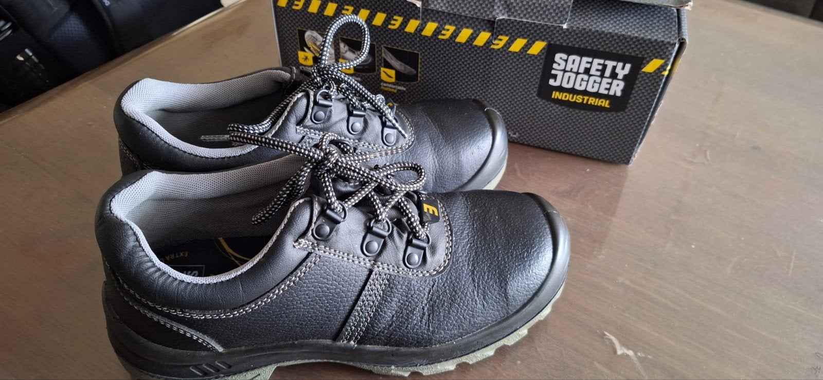 Nieuwe safety Jogger Bestrun S3 laag werkschoenen maat 40, Ophalen of Verzenden, Nieuw