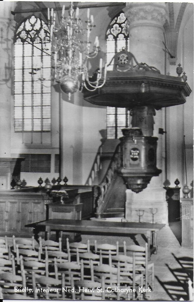 085 oude ansichtkaart ned herv kerk brielle interieur, Ophalen of Verzenden, 1960 tot 1980, Gelopen, Zuid-Holland