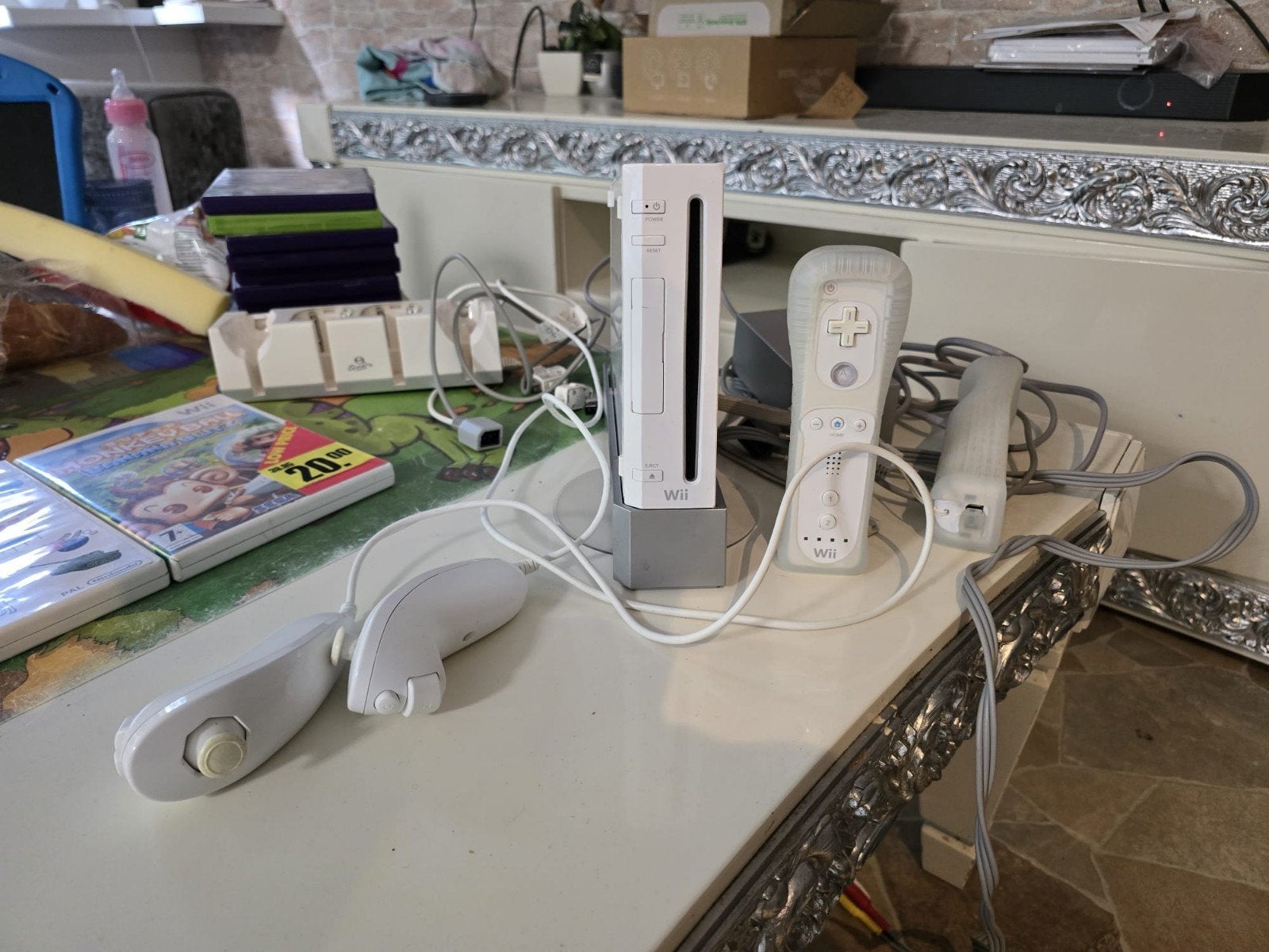 Wii console met 2 controllers en 5 spellen, Spelcomputers en Games, Ophalen of Verzenden, Gebruikt, Met 2 controllers, Met games