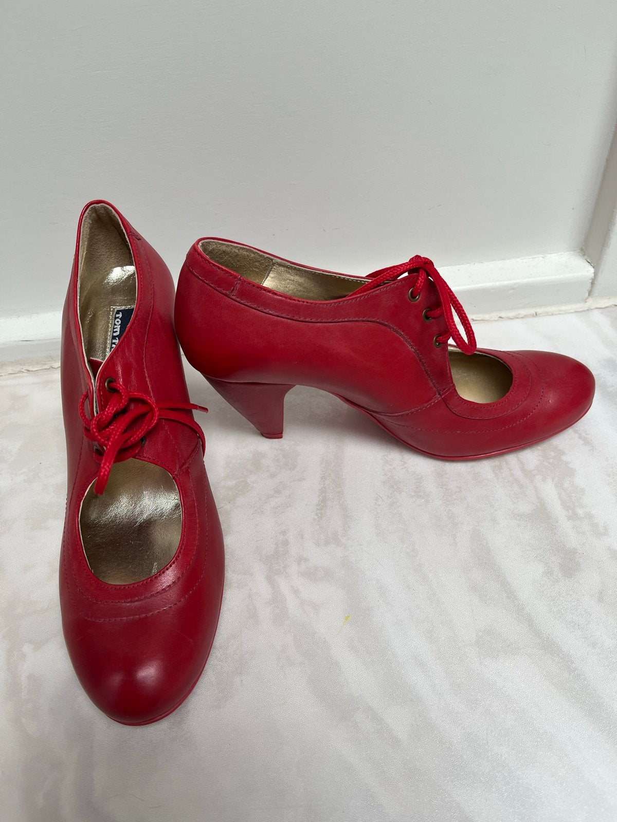 Tom Tailor rode pumps met veters - Maat 37, Ophalen, Zo goed als nieuw, Rood, Pumps