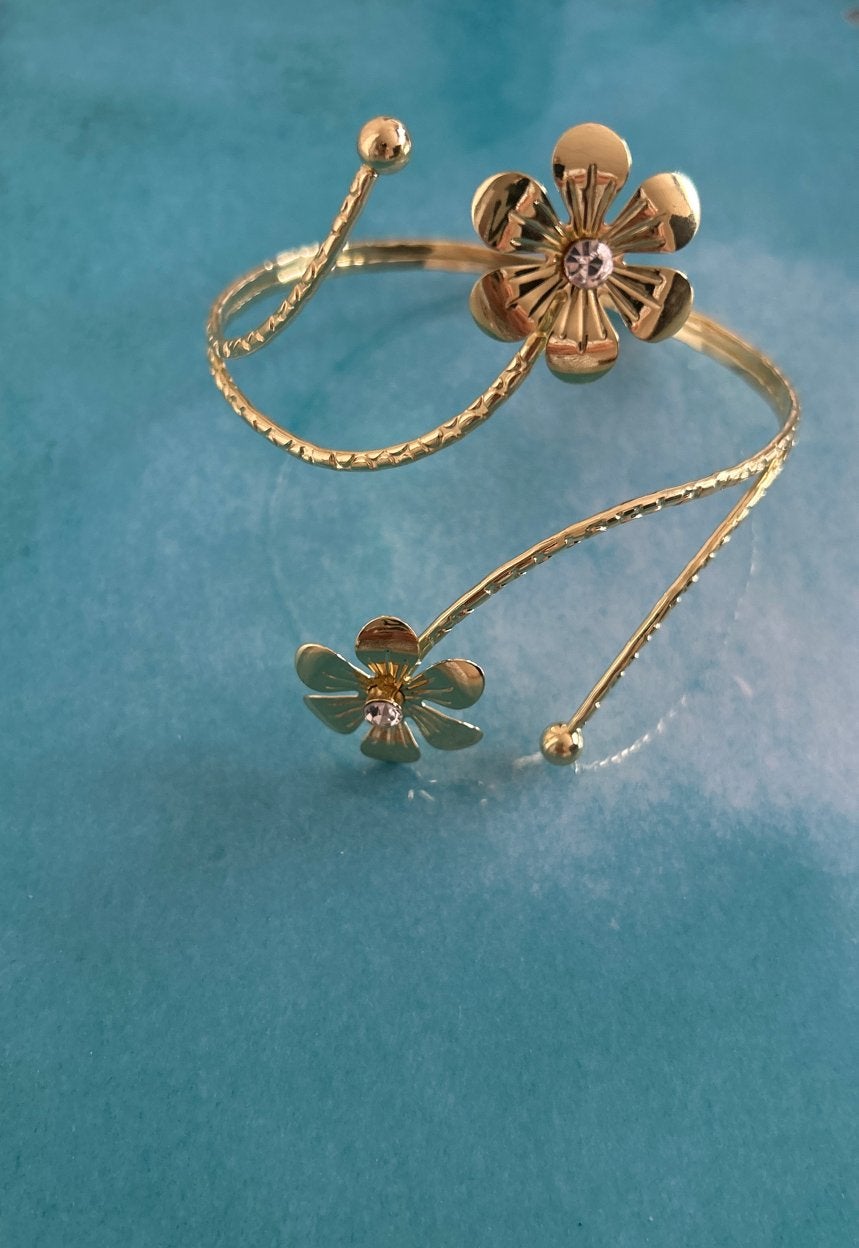 Gouden Bovenarm Armband met Bloemen en Strass, Overige materialen, Ophalen of Verzenden, Zo goed als nieuw, Goud