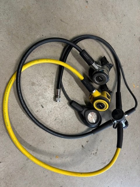 Mares ademautomaat set met suunto manometer, Ophalen of Verzenden, Gebruikt, Overige typen