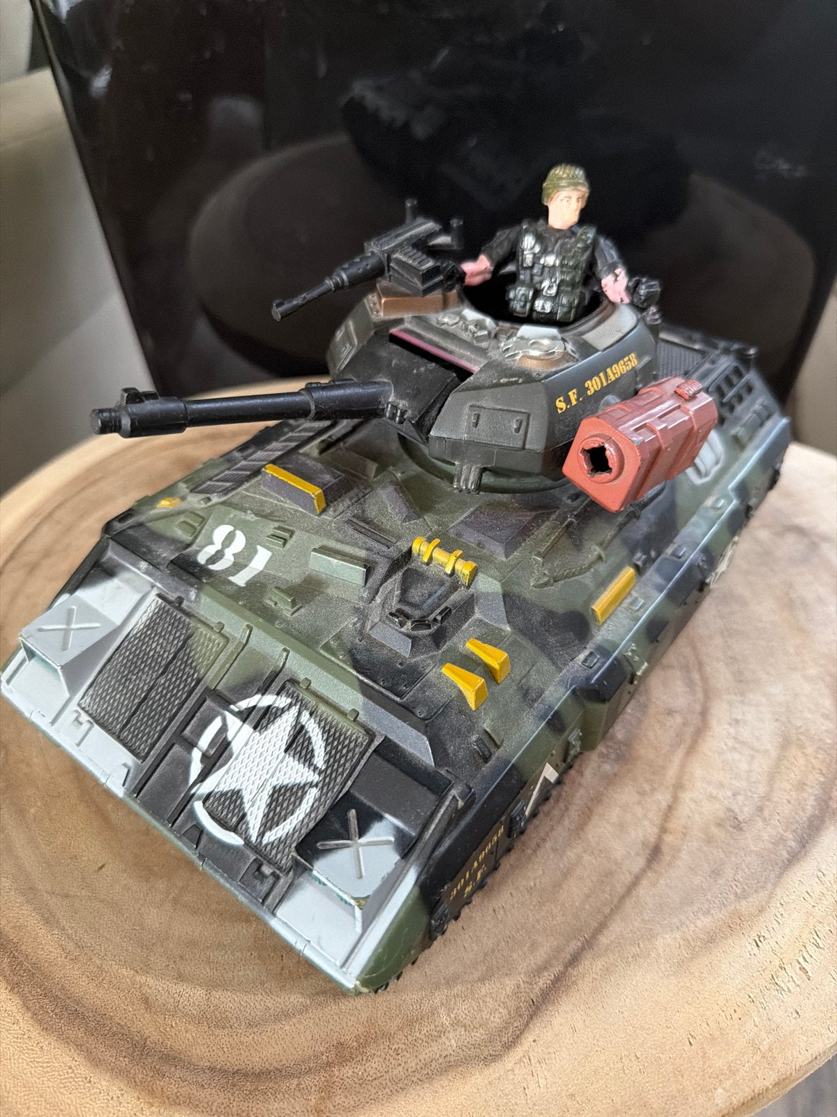 Stoere camouflage tank met soldaat speelgoed, Ophalen of Verzenden, Gebruikt