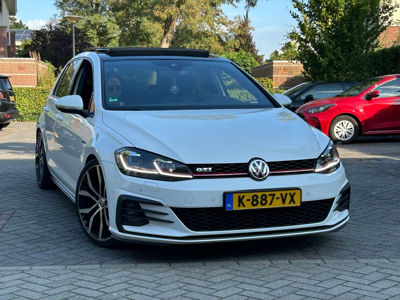 Volkswagen Golf GTI PERFORMANCE 2.0 TSI DSG 2017 Wit, Auto's, 4 cilinders, Wit, Leder, Parkeerassistent