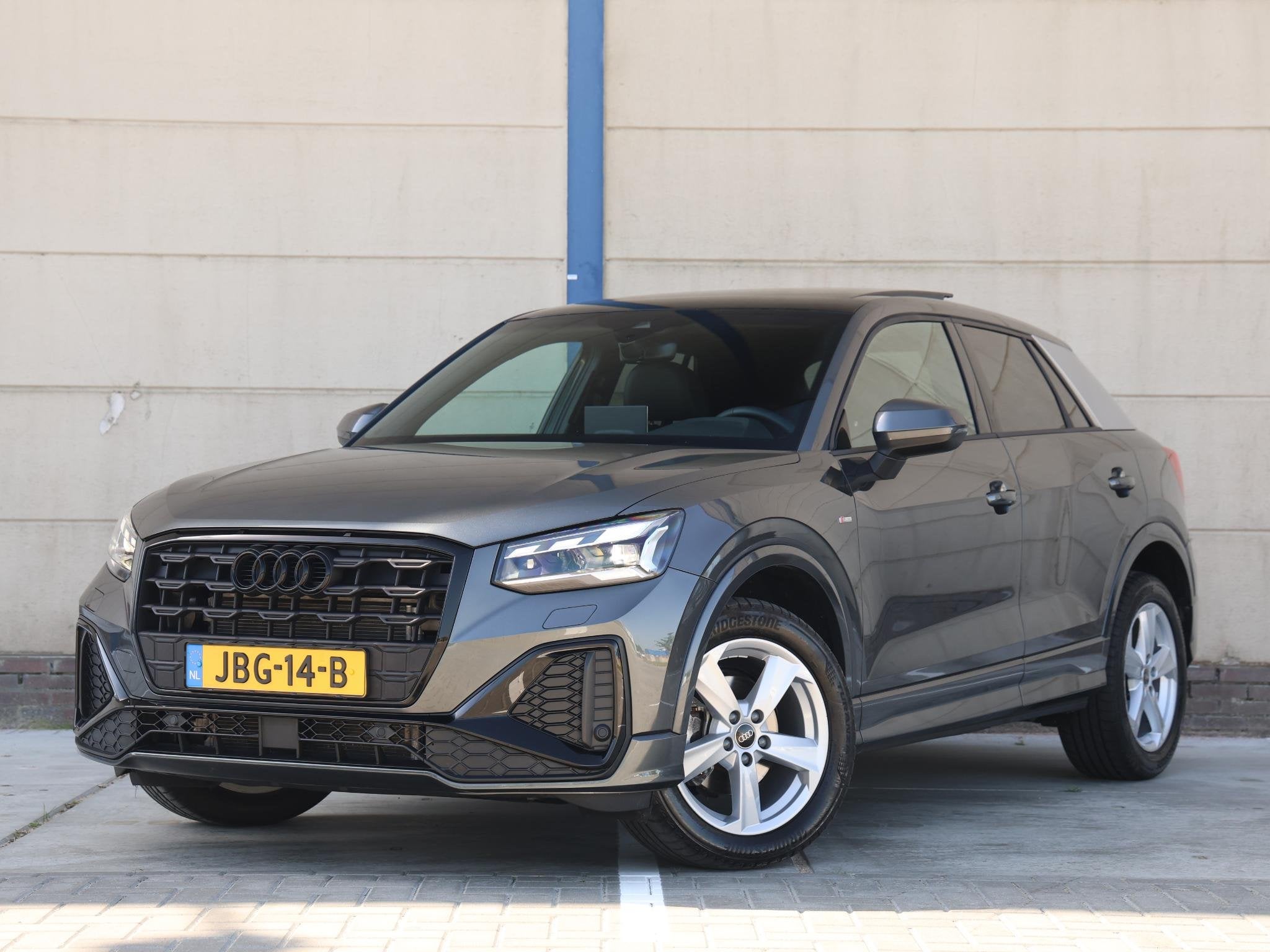 Audi Q2 35 TFSI S Edition | Panoramadak | Navigatie | Matrix
