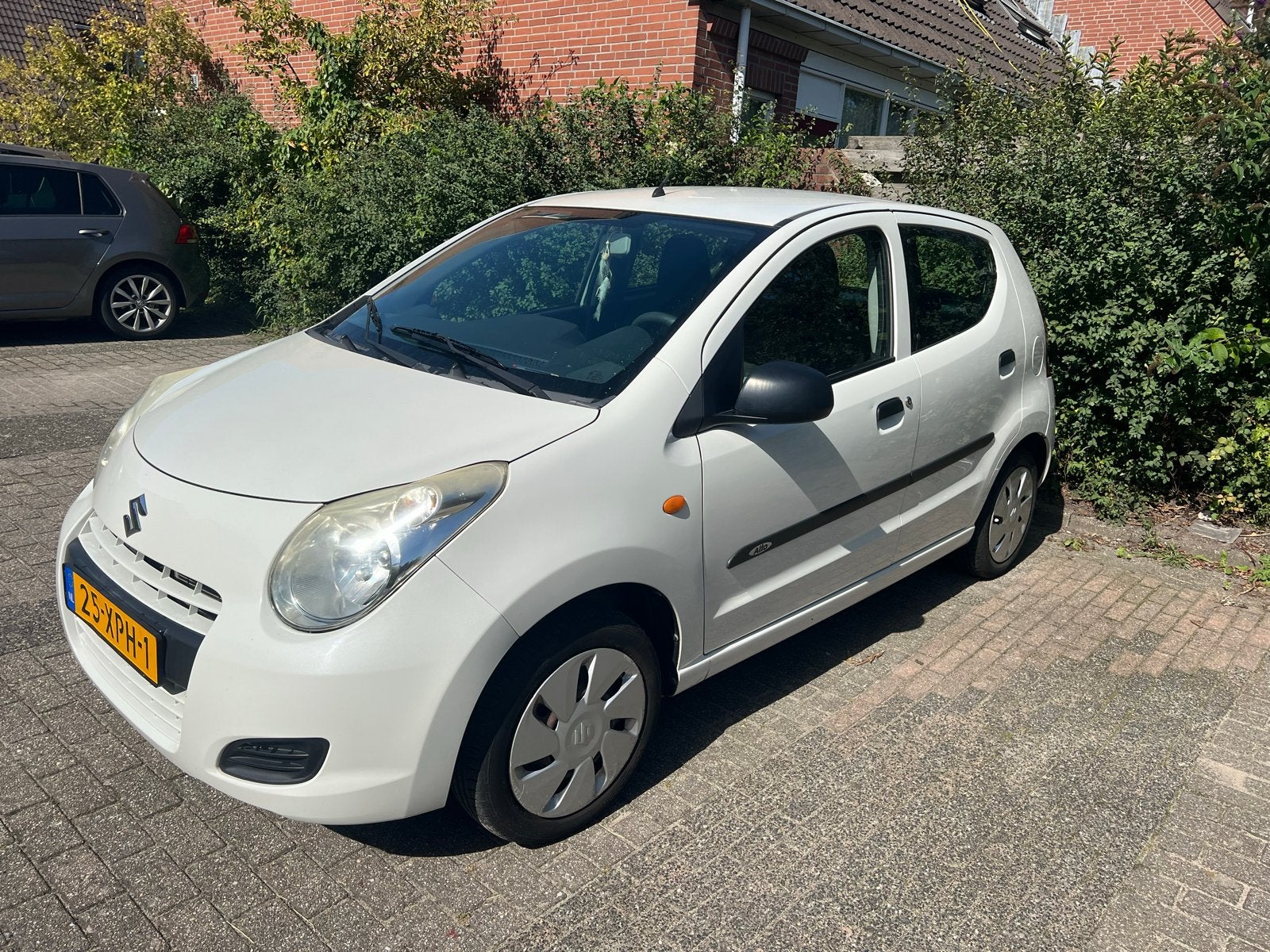Suzuki Alto 1.0 2012 Wit, Voorwielaandrijving, 200 kg, 4 stoelen, Origineel Nederlands