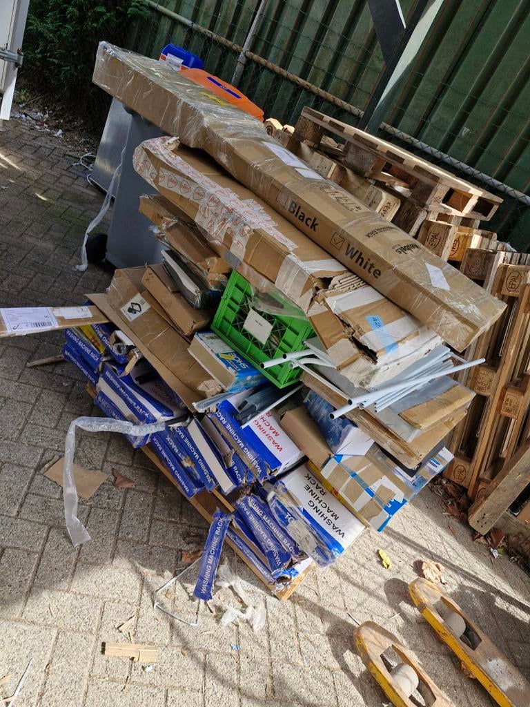 Pallet met retouren en oud ijzer, Ophalen of Verzenden