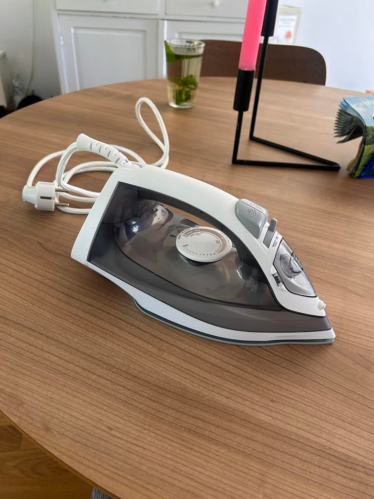 Philips EasySpeed Strijkijzer - Defect voor onderdelen, Ophalen of Verzenden, Niet werkend, Strijkijzer met snoer