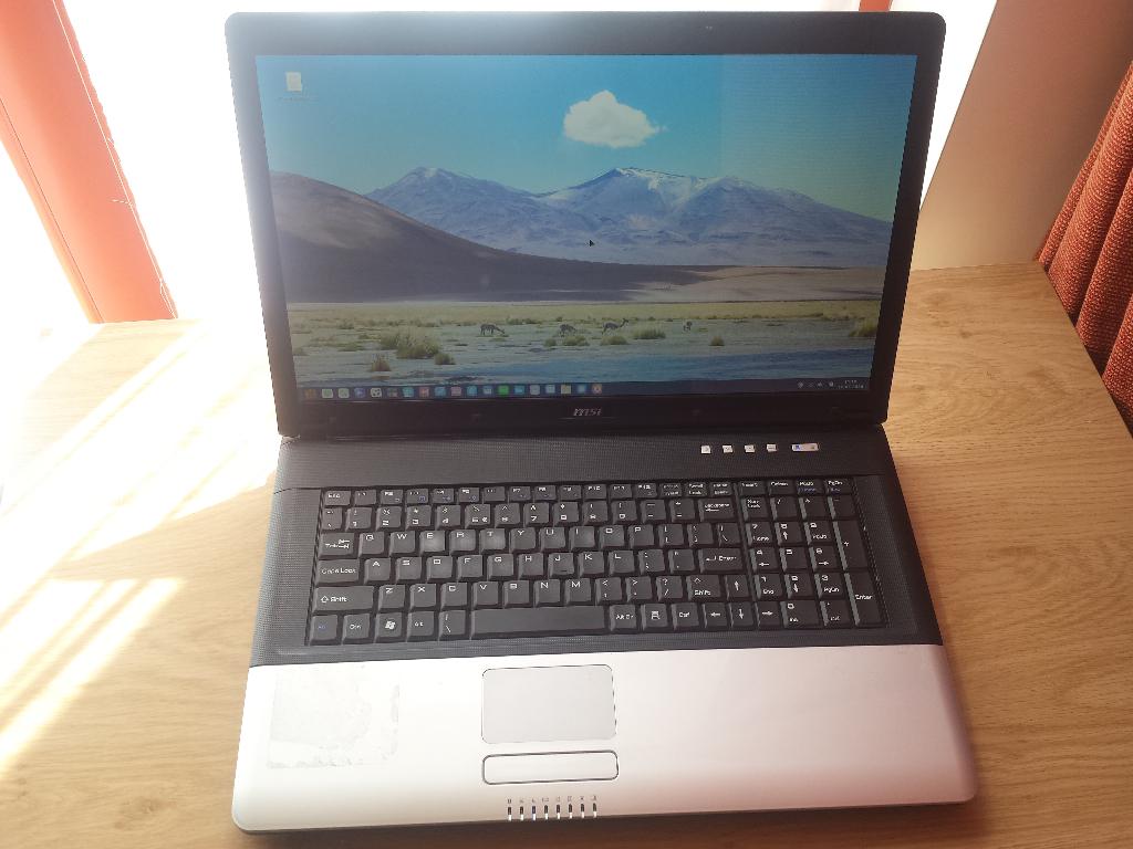 MSI CX700 17,3" SSD 64-1000 Gb Linux Mint, Computers en Software, Windows Laptops, Gebruikt, 2 tot 3 Ghz, Verzenden, Intel pentium T4500