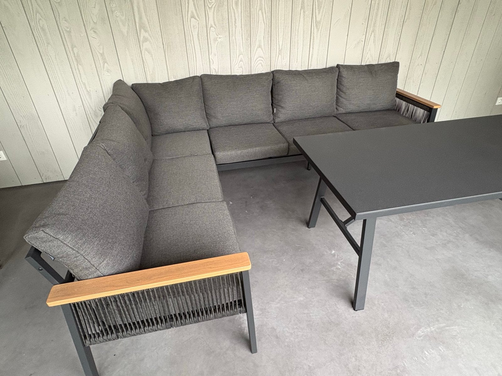 Moderne loungeset met eettafel -, Ophalen, Meer dan 8 zitplaatsen, Aluminium, Zo goed als nieuw