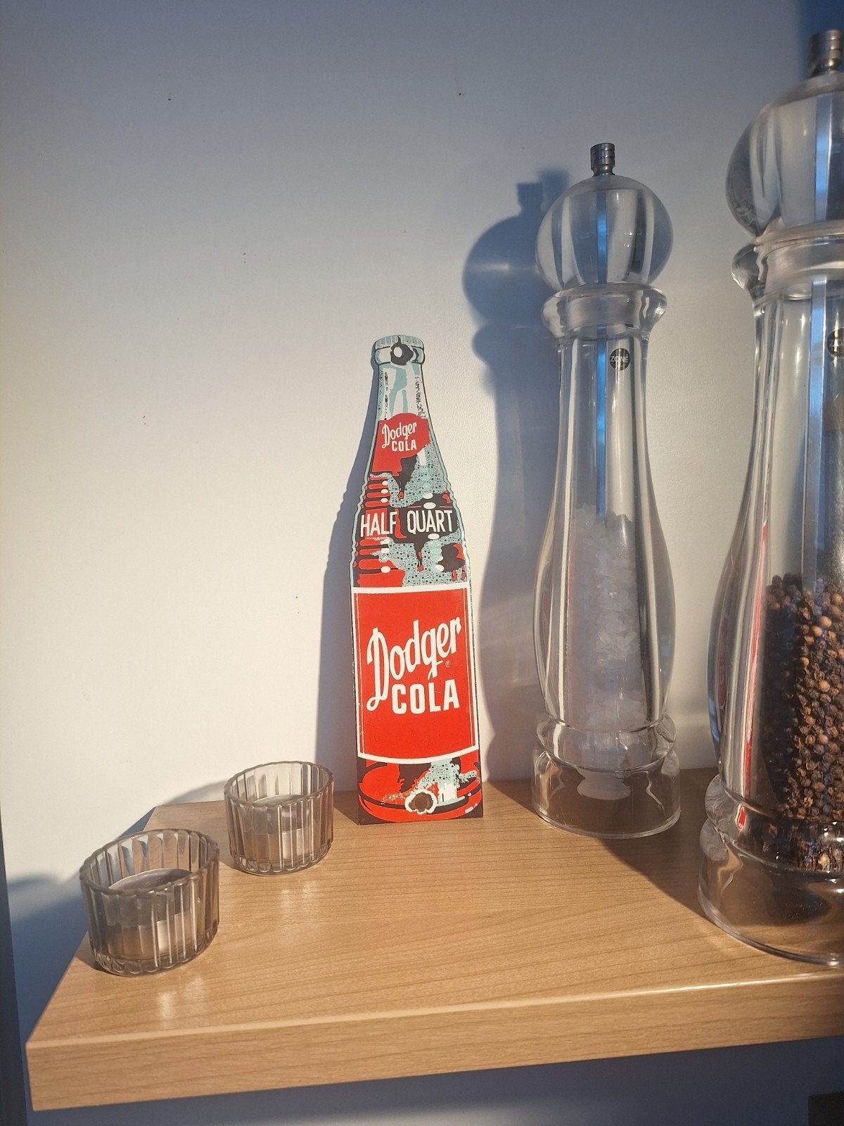 Vintage Dodger Cola reclamebord - flesvormig, Ophalen of Verzenden, Gebruikt, Reclamebord