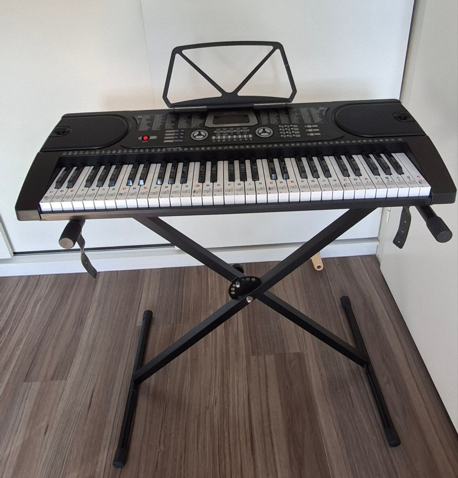 Finesse Chicago keyboard met standaard 61 toetsen, Muziek en Instrumenten, Overige merken, 61 toetsen, Ophalen of Verzenden, Zo goed als nieuw